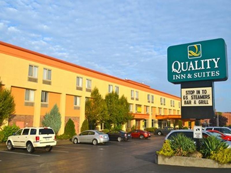 Clarion Hotel & Suites Riverfront Oswego Exteriör bild